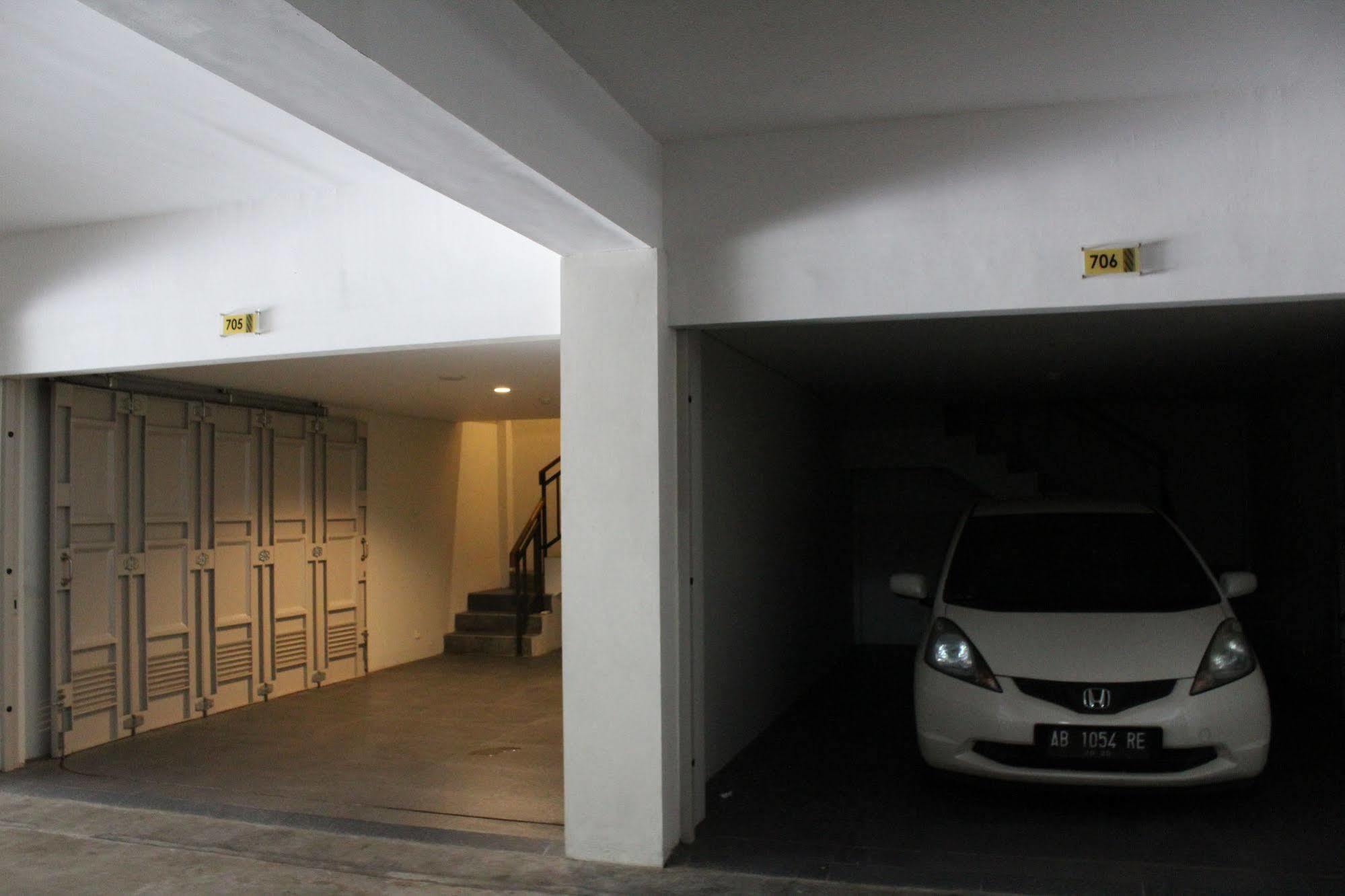The Atrium Hotel & Resort Yogyakarta Melati Экстерьер фото